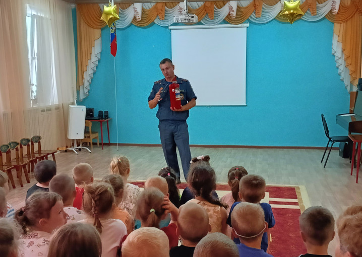 Уроки пожарной безопасности Уроки пожарной безопасности.
